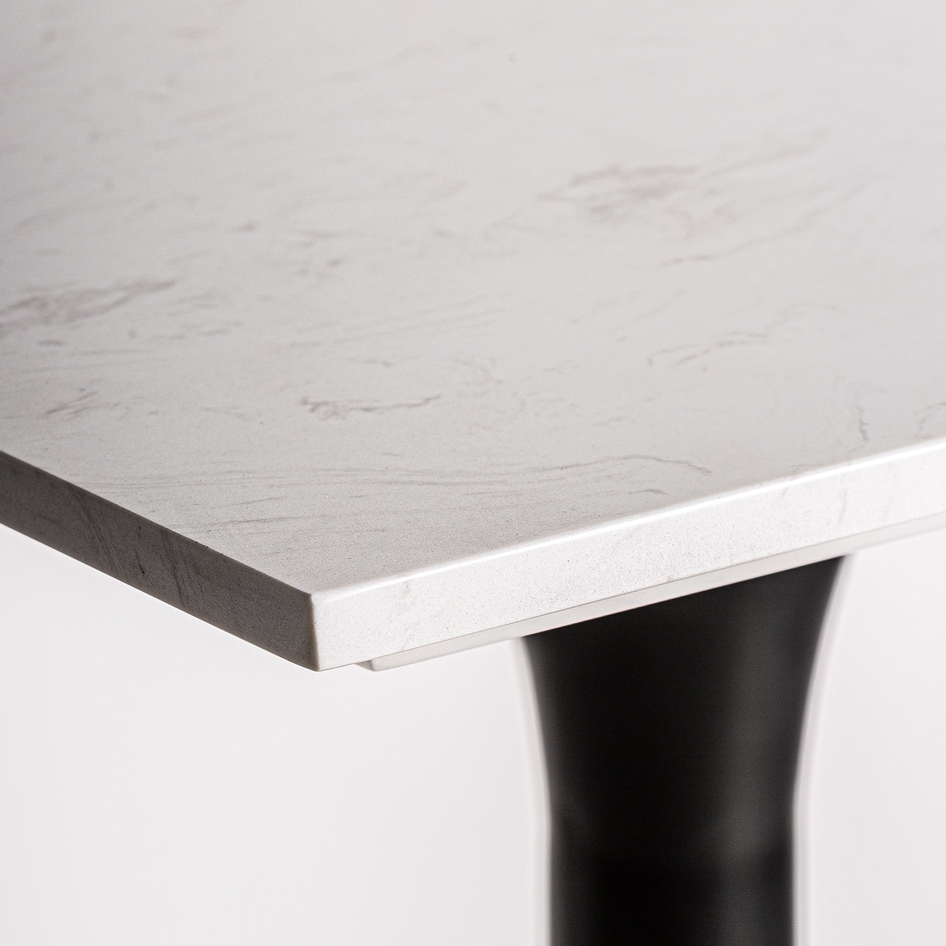 PERRIER BAR TABLE